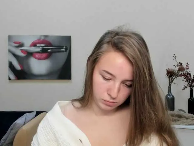 Live sex webcam photo for SailenaRey #271034201