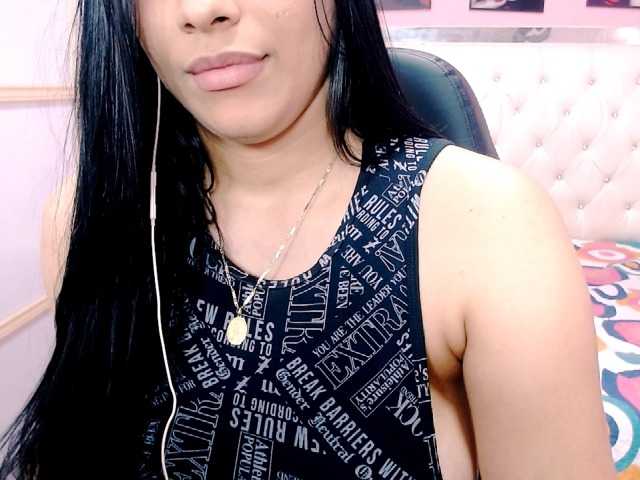 Live sex webcam photo for xPrettyhellen #271028405