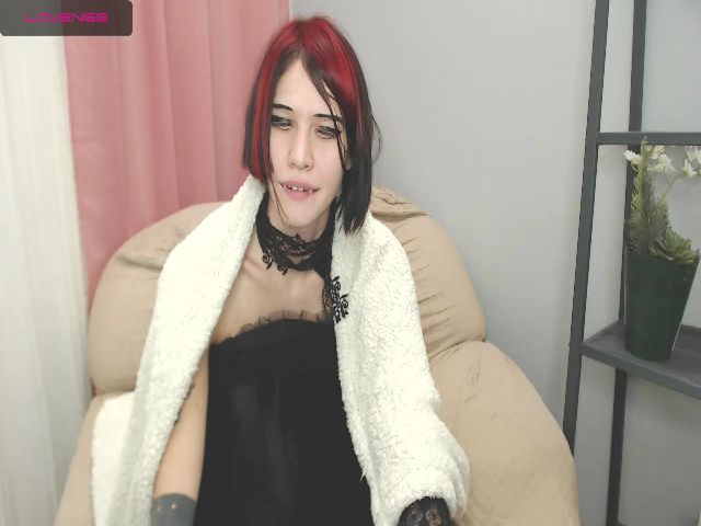 Live sex webcam photo for Black_Rossse #271032627