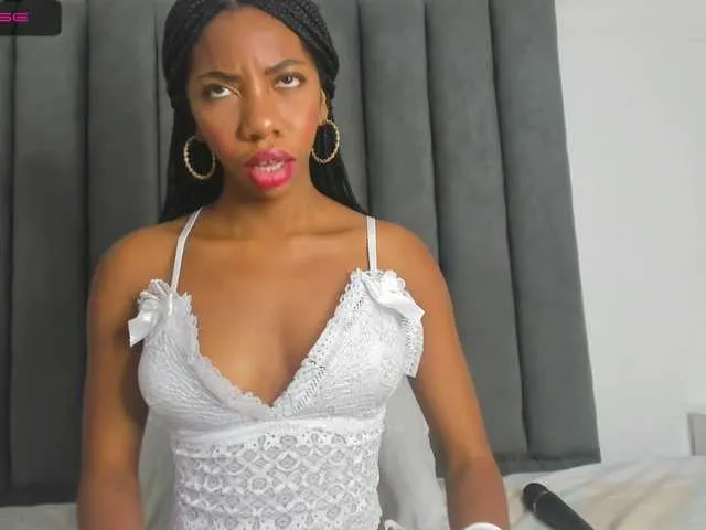 Live sex webcam photo for Meganbarko #271033829