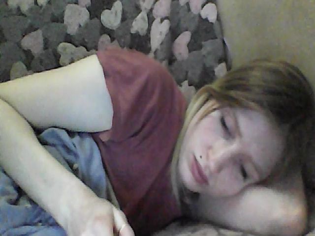 Live sex webcam photo for GuiltyKitty #271039644