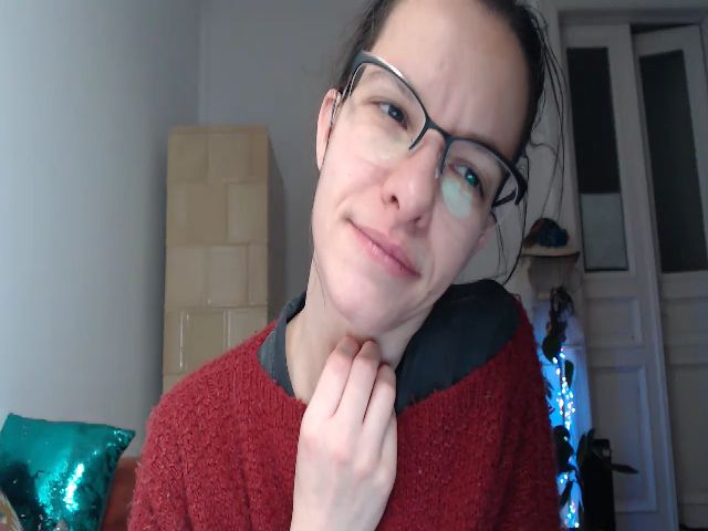 Live sex webcam photo for PetitePinkie #271041635