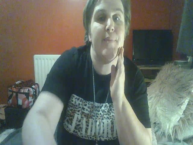 Live sex webcam photo for YUMMYMUMMY39 #271039722