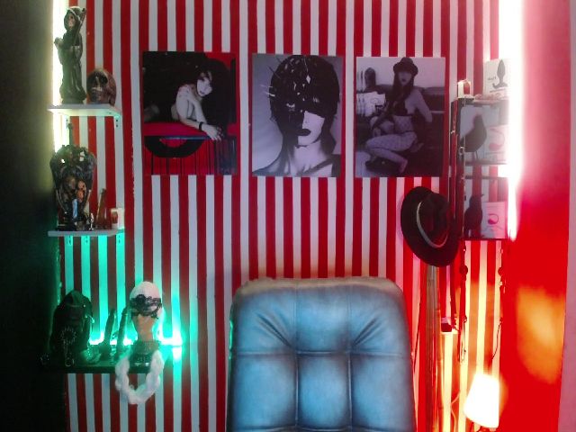 Live sex webcam photo for Laylamaze #271039288