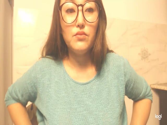 Live sex webcam photo for HrnyTeacher #271040936