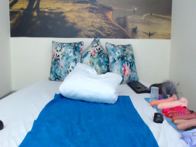 Live sex webcam photo for AikoTailor #287876778