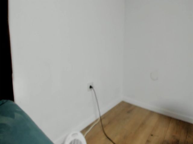 Live sex webcam photo for Jullyenn3 #271040427