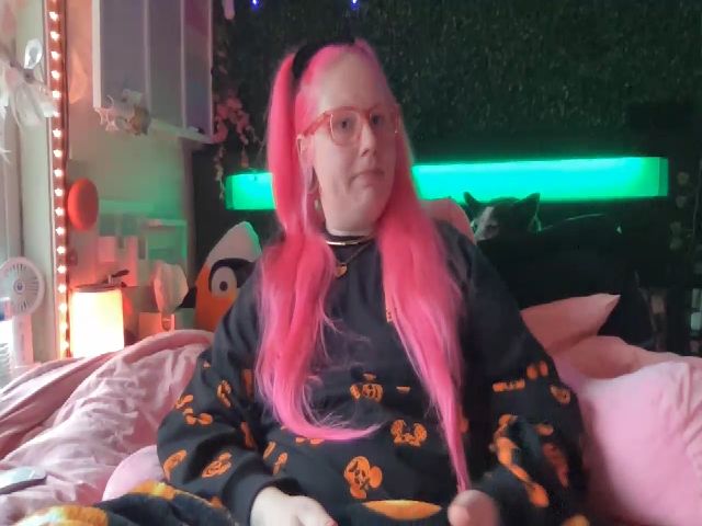 Live sex webcam photo for MsGrumpyCunt #271027424