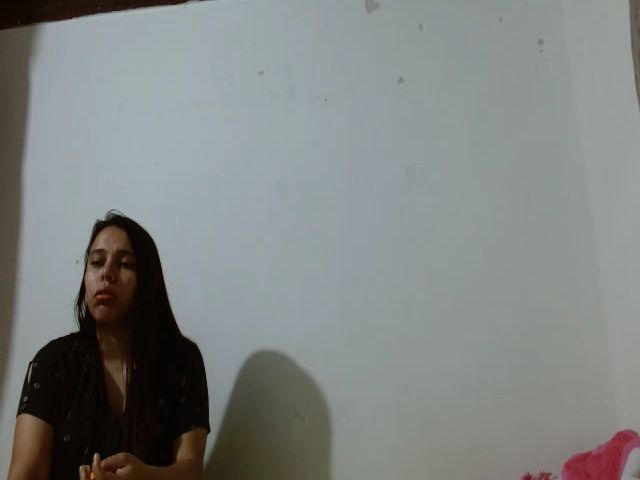 Live sex webcam photo for Girlhot29 #271029260
