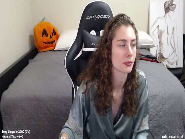 Live sex webcam photo for Xintrist #271028642