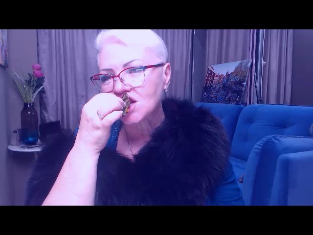 Live sex webcam photo for LadyXAnna #271037158