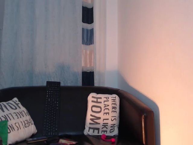 Live sex webcam photo for MishaMarie #271037069