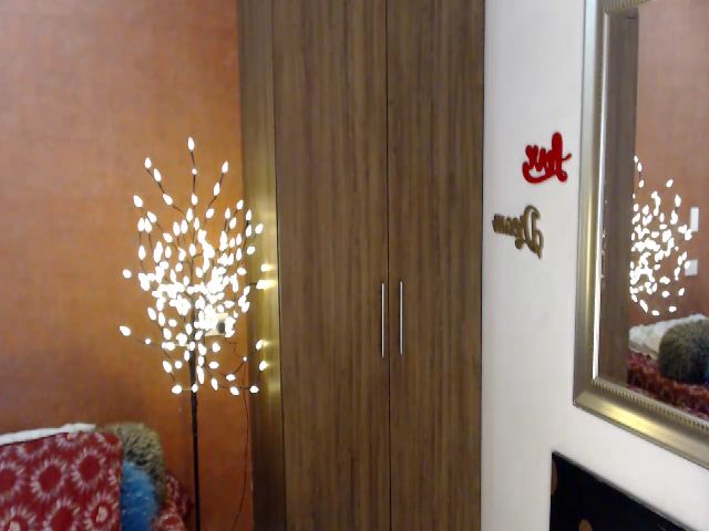 Live sex webcam photo for Forevermanu #271035760