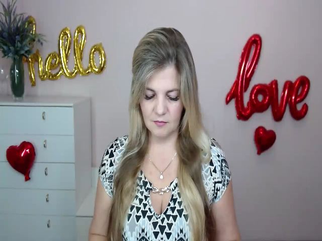 Live sex webcam photo for Next_ToMe #271041532