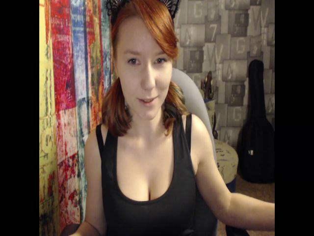 Live sex webcam photo for NikiFoks18 #271029914