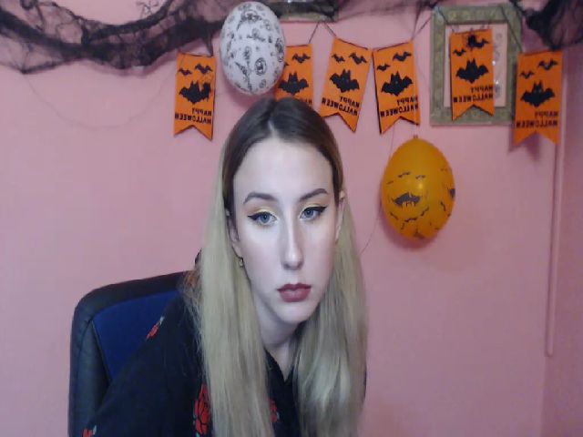 Live sex webcam photo for ModestBlonde #271035817