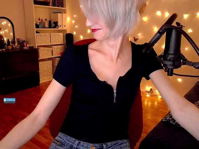 Live sex webcam photo for Judy-Hot #271038156