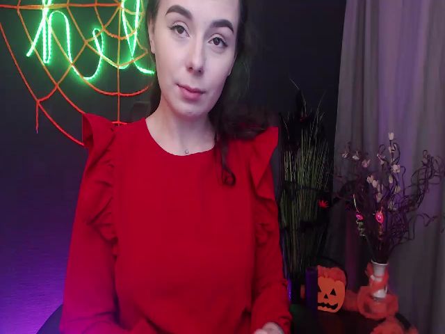 Live sex webcam photo for DinaD #271037930