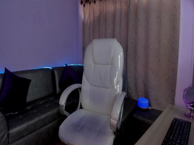 Live sex webcam photo for Marshal_k #271035400