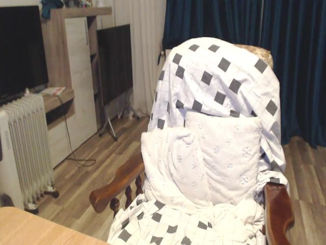 Live sex webcam photo for PlayfulSamira #271040638