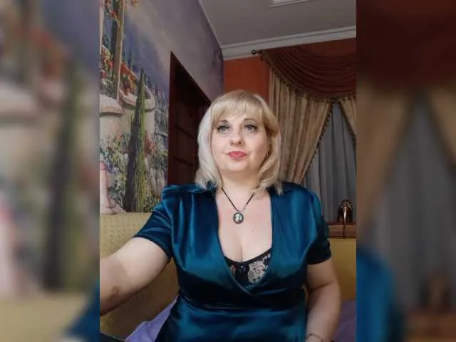Live sex webcam photo for LanaSwet #271037571