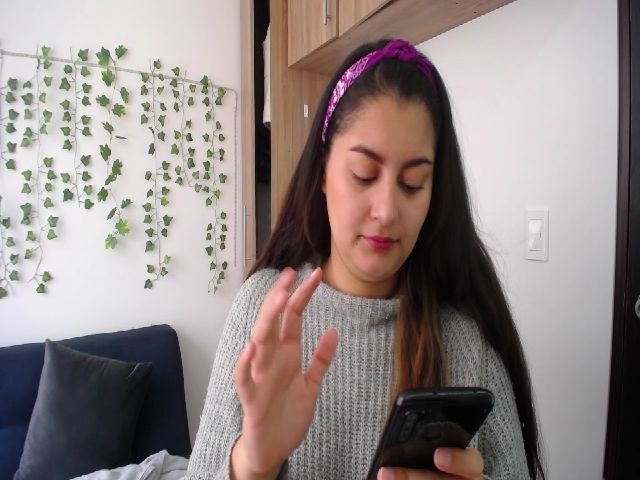 Live sex webcam photo for Anne_heaven #271036192