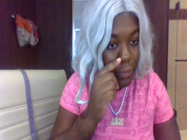 Live sex webcam photo for Bigbootibambi #271032923