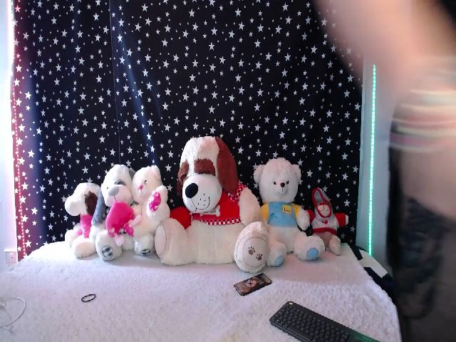 Live sex webcam photo for Grace_19 #271036941