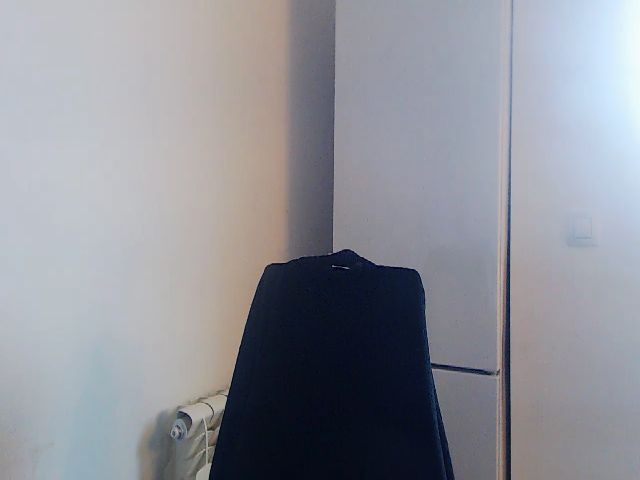 Live sex webcam photo for Kdee0 #271031775