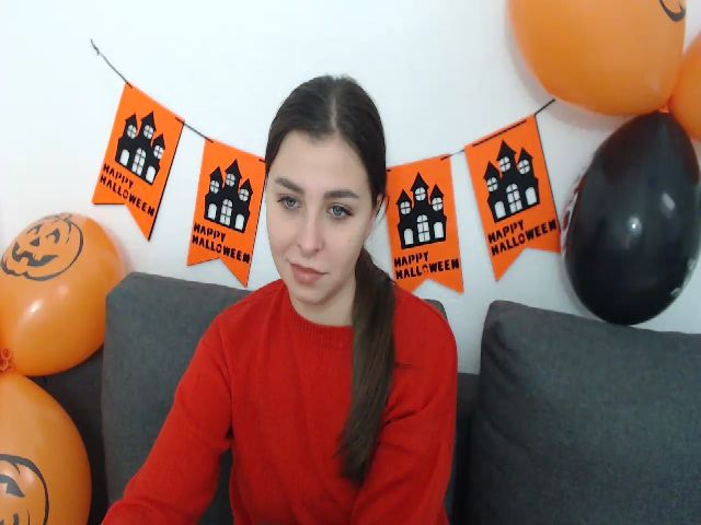 Live sex webcam photo for Love_me__ #271032358