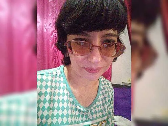 Live sex webcam photo for LeonaSplash #271038091