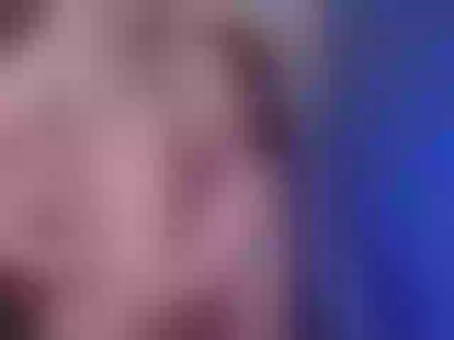 Live sex webcam photo for sweetroom77 #271037810
