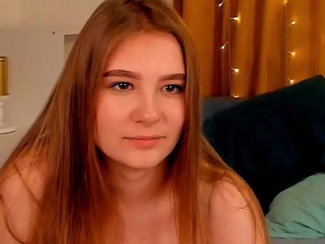 Live sex webcam photo for EvgeniaScott #271034161