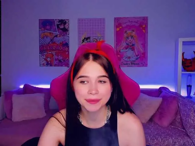 Live sex webcam photo for JenyBary #271030567