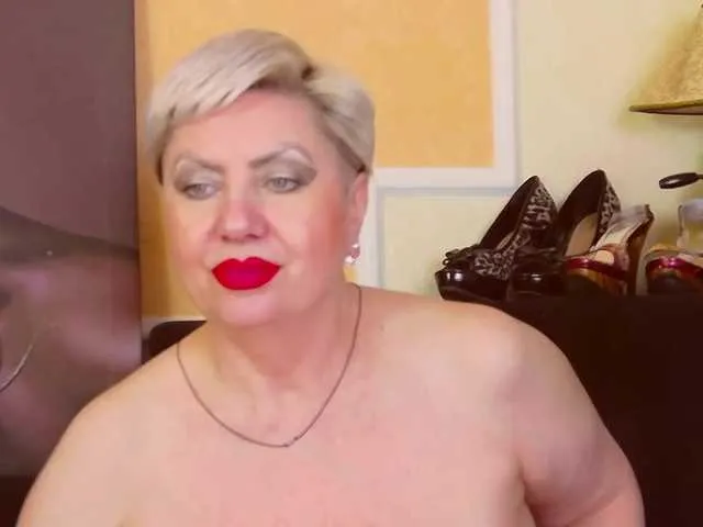 Live sex webcam photo for PoshLadyx #271046404