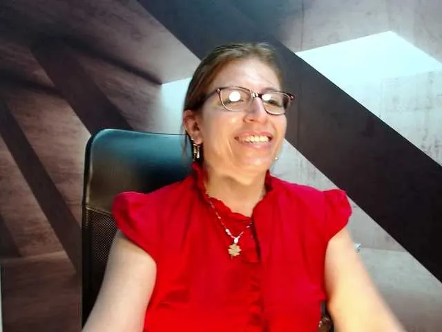 Live sex webcam photo for maturehot-1 #271043497