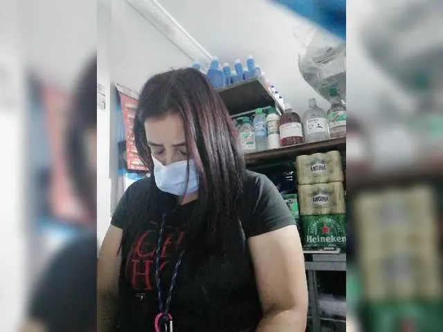 Live sex webcam photo for latinaamorosa #271042841