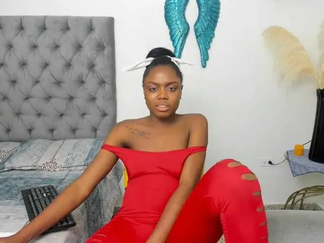 Live sex webcam photo for melyanoah #271043499