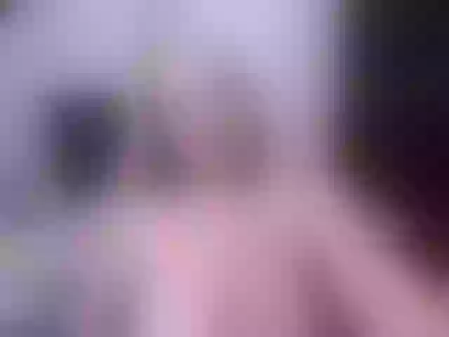 Live sex webcam photo for lucy-miilf #271046558