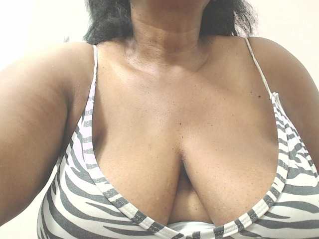 Live sex webcam photo for Zulay111 #271055030