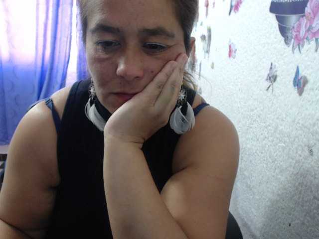 Live sex webcam photo for Karina0021 #271056232