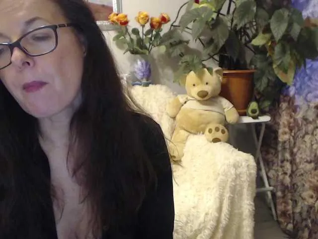 Live sex webcam photo for HelenBerg #271046418