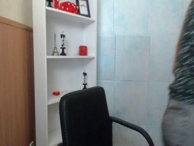 Live sex webcam photo for SshyTeen #271049083