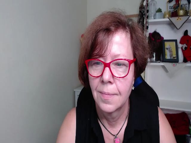 Live sex webcam photo for Adele_69 #271051997