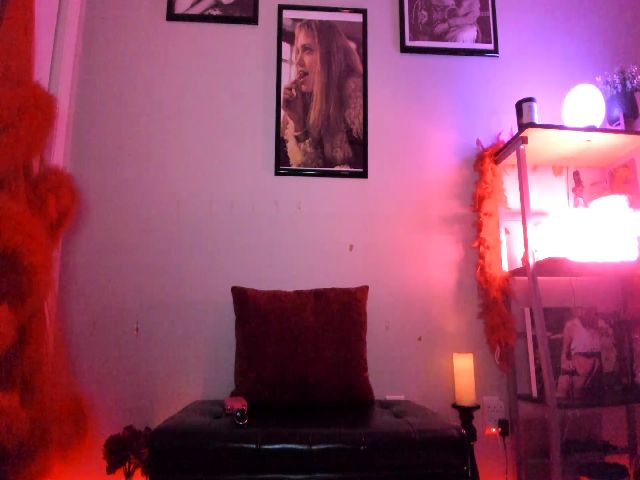 Live sex webcam photo for AubreeMartin #271044204
