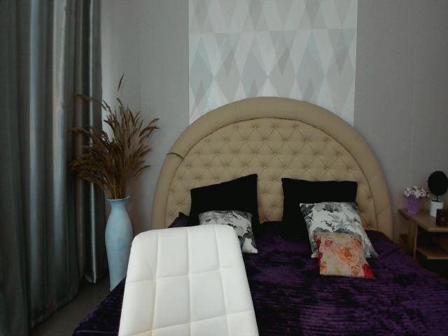 Live sex webcam photo for Tery_Hether #271048819