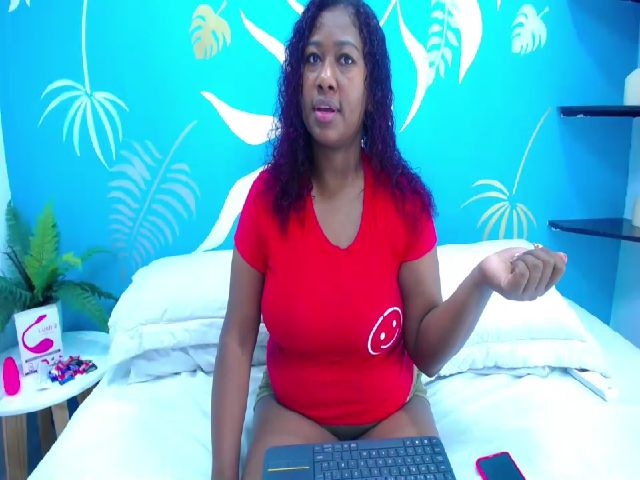 Live sex webcam photo for Kendhall_Bell #271058999