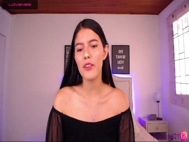 Live sex webcam photo for Rose_se #271057249