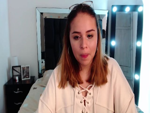 Live sex webcam photo for Sophi_Taylor #271047902