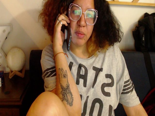 Live sex webcam photo for Sammy_00 #271058996
